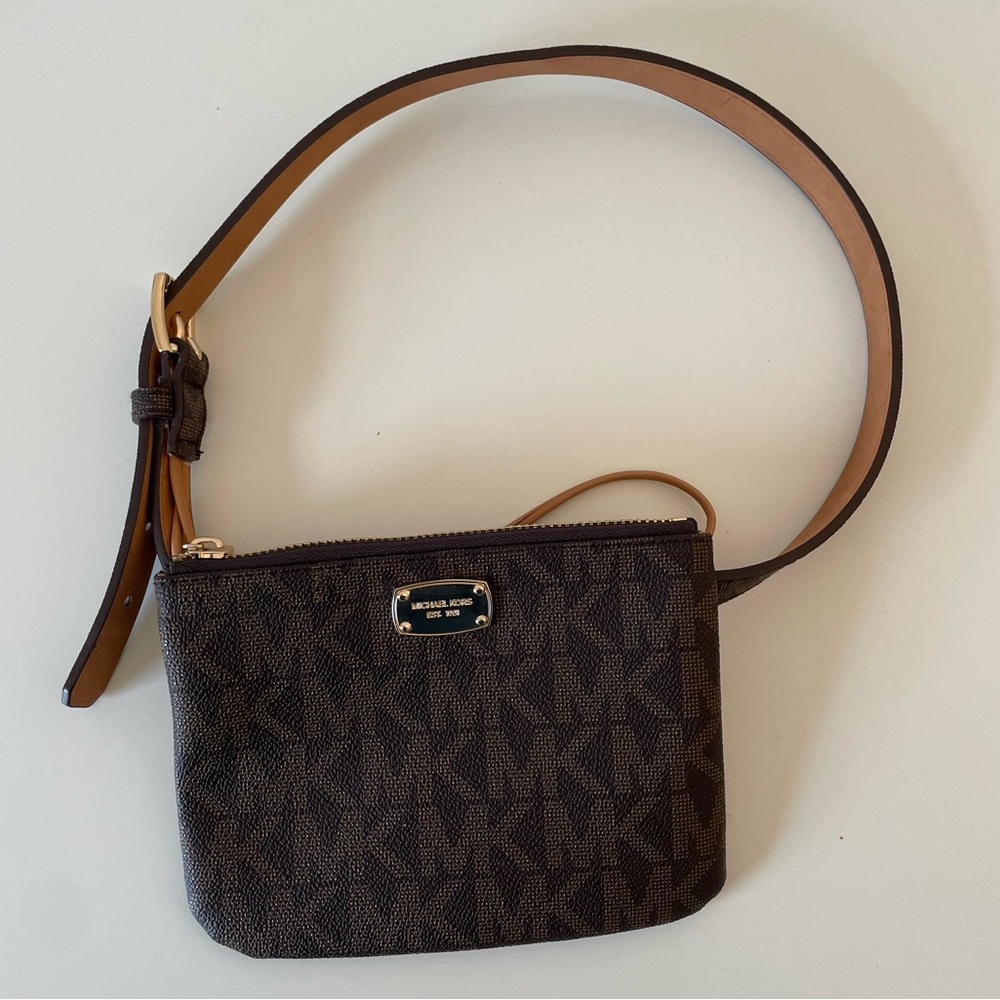 Brand new Michael Kors MK belt bag adjustable waist size XS